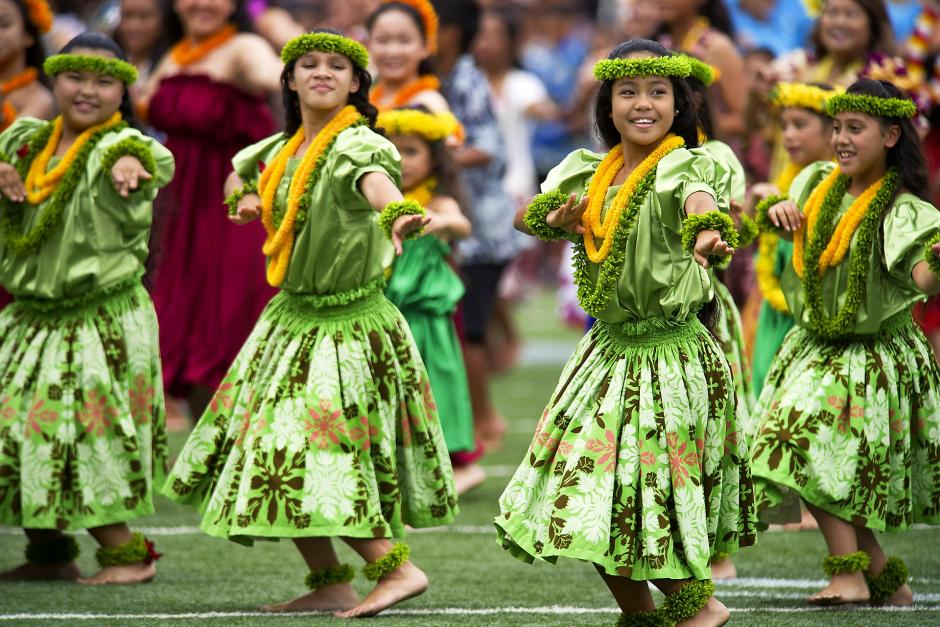 Hula dancers in green costume