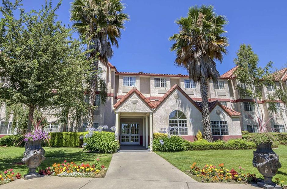 An exterior shot of SureStay Plus, a three-star Best Western Hotel in Rocklin, CA